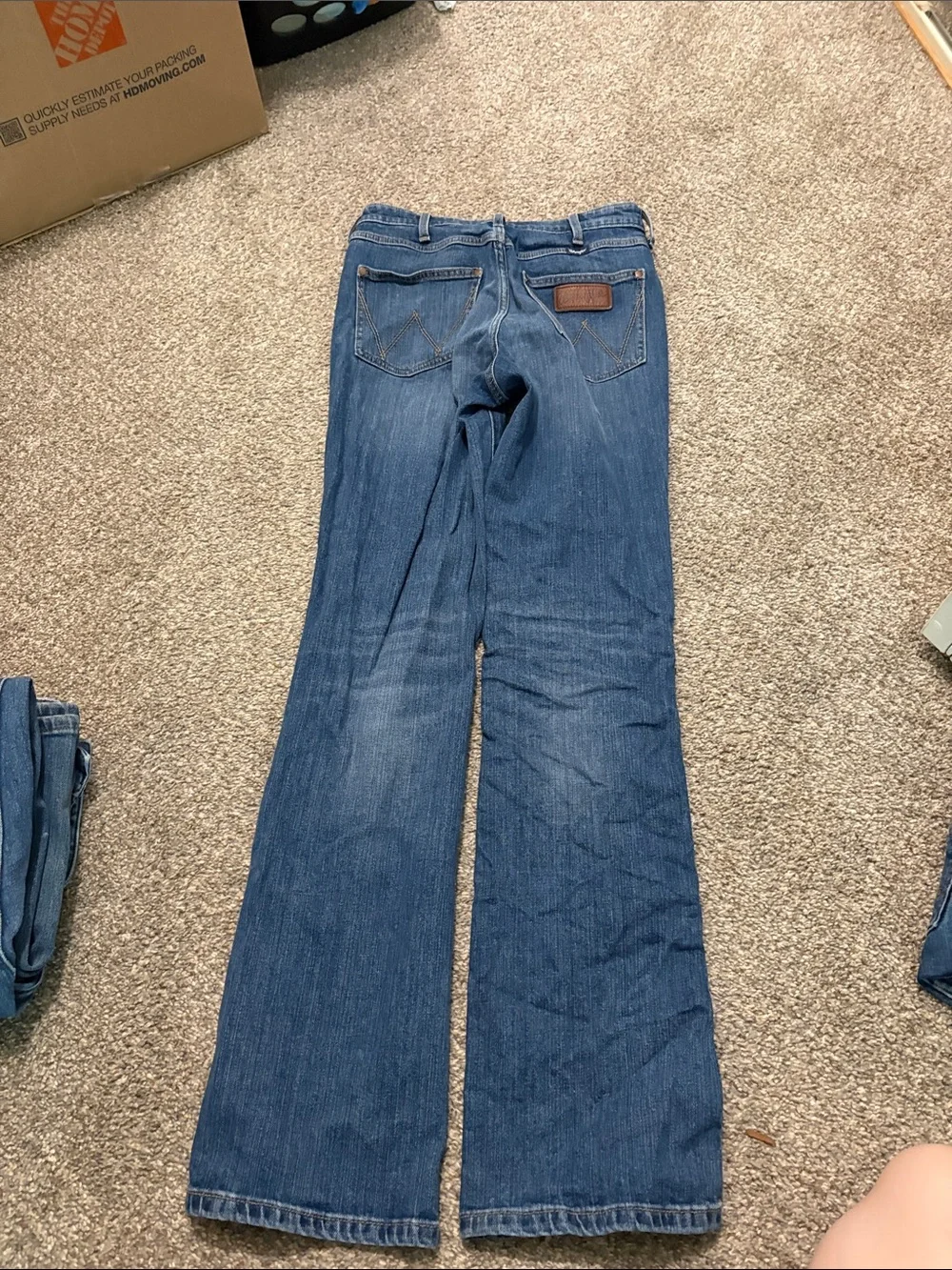 Wrangler Women's Medium Blue Flare Jeans - Picture 2 of 2